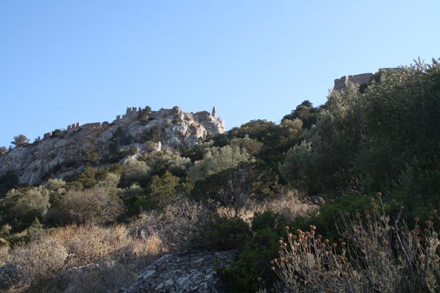Rock climbing - Approach to the towering Crusader castle